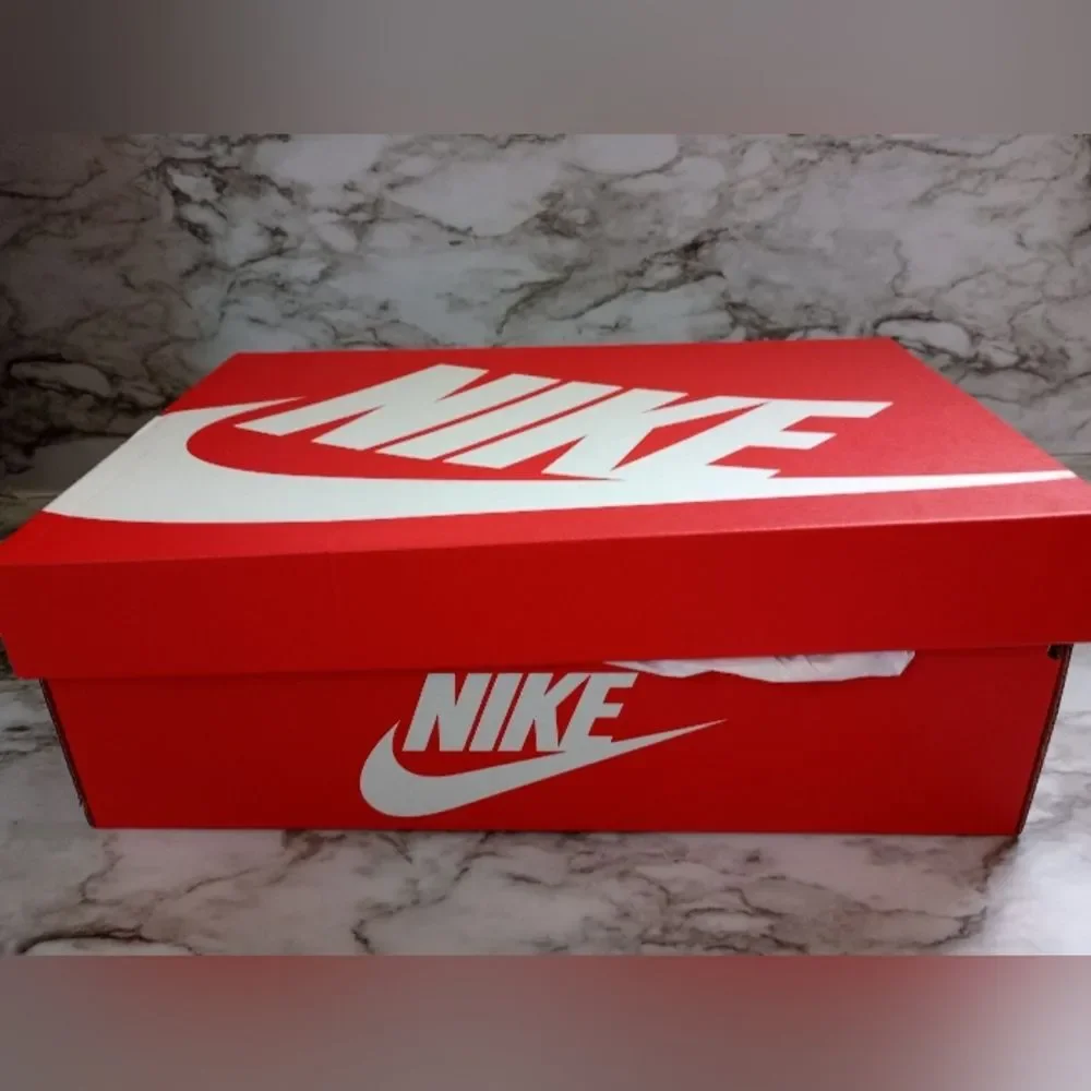 Nike Fly By II Grey/Light Grey Size 10